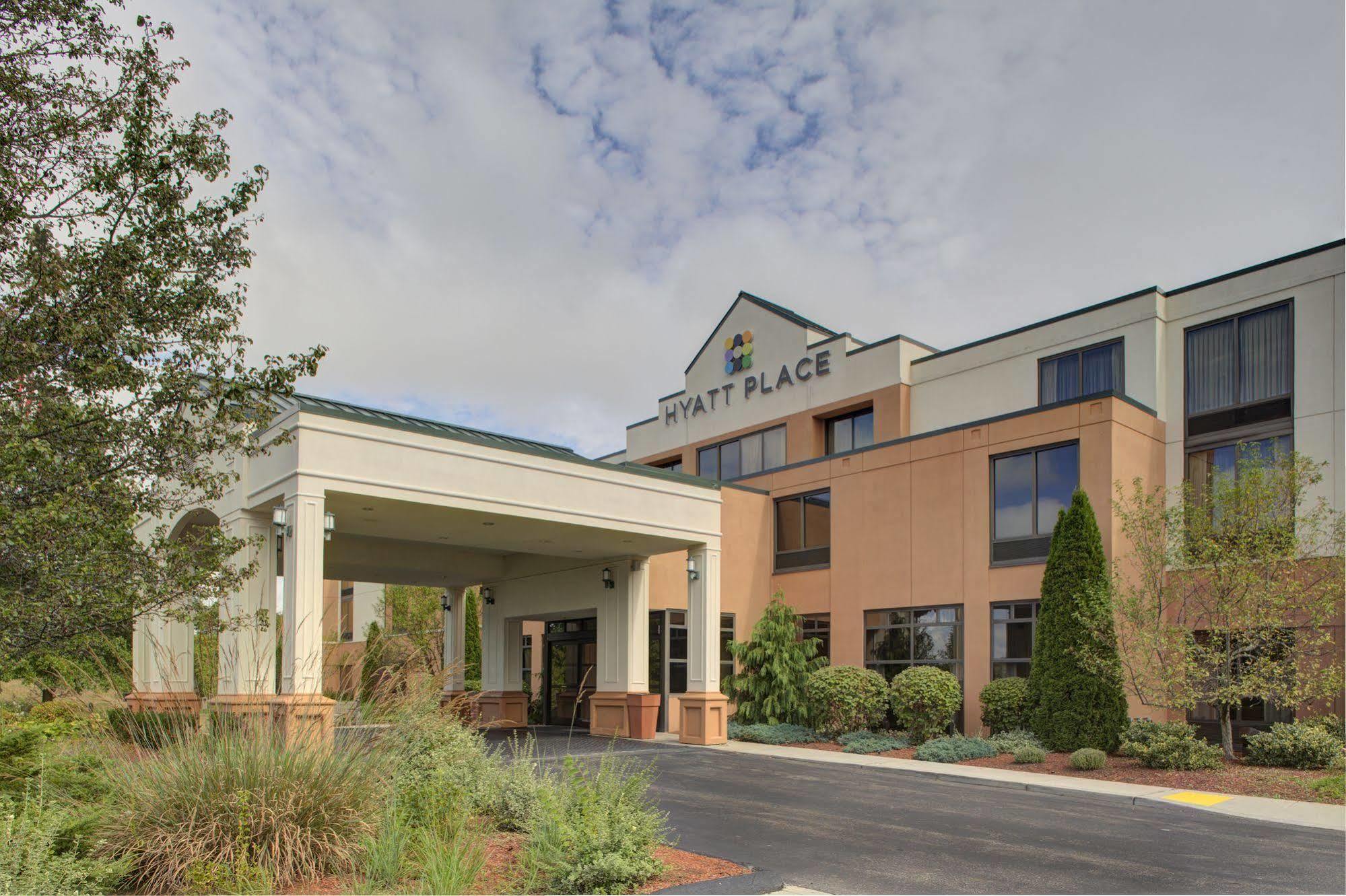 Hyatt Place Mystic Exterior photo